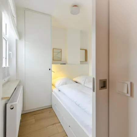 Haus Am Dorfbrunnen Strandfloh Apartment *